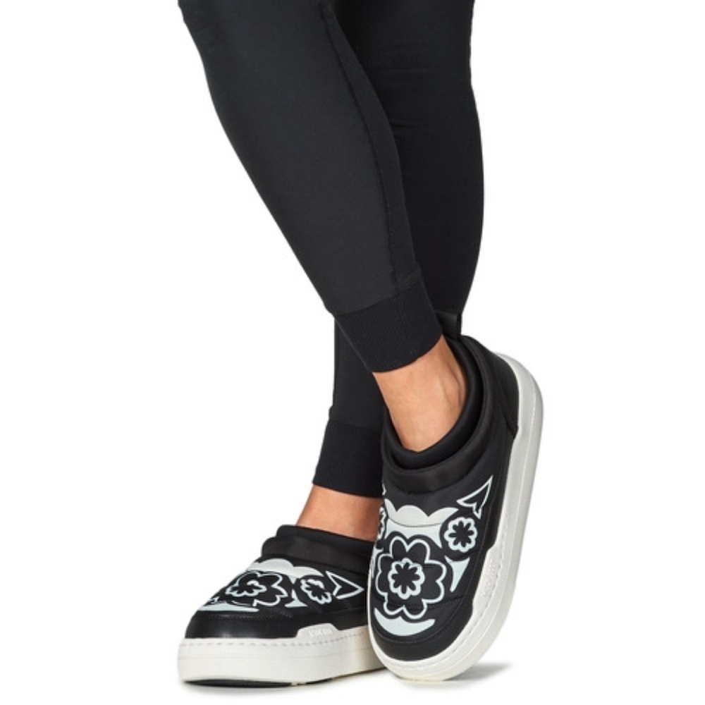 NEW IN BOX MOON BOOT Park Soft Flower Print Black Sneakers Women’s Size 5 EU 37